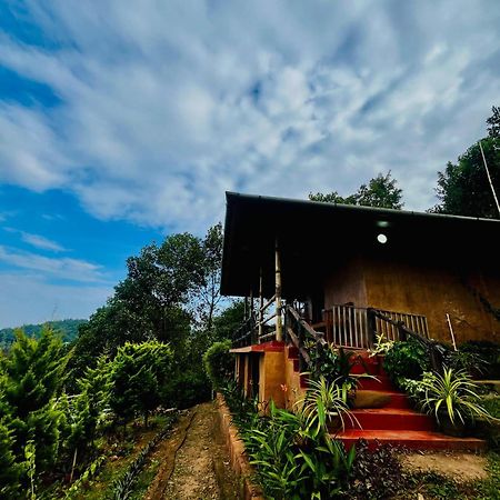 Angels Nest Home Stay 2 Acra Private Plantation Mountain Area Balconey Sunrice View Nearby Ngarhole Wild Life , Tholpetty Wild Life , Pakshipathalam Bird Santuary , Kuruva Island # Thirunelly & Thrissilery Temple Near By Secure Stay Wayanad Kerala Chegāt エクステリア 写真